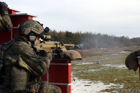 德军拍摄MG5<em>机枪</em>教学<em>视频</em> 演示正确操作方法 提高部队换装效率