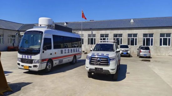 嫩江市应急管理局开展应急移动指挥车联调测试工作