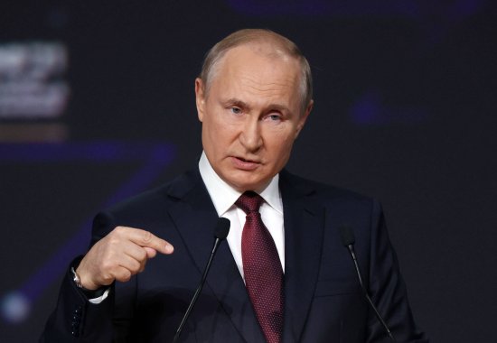 俄罗斯总统<em>普京</em>：美国正以自信且坚定的步伐，走在苏联的老路上