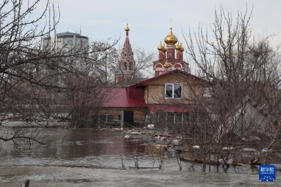 俄罗斯多个地区洪灾形势<em>严峻</em>