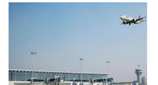 山东省一座“最晕人”的机场，距离市区八九十公里，来看看吧