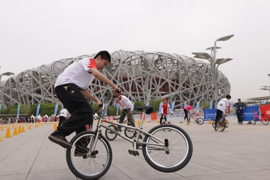 北京市<em>青少年</em>体育健身大会展现青春活力